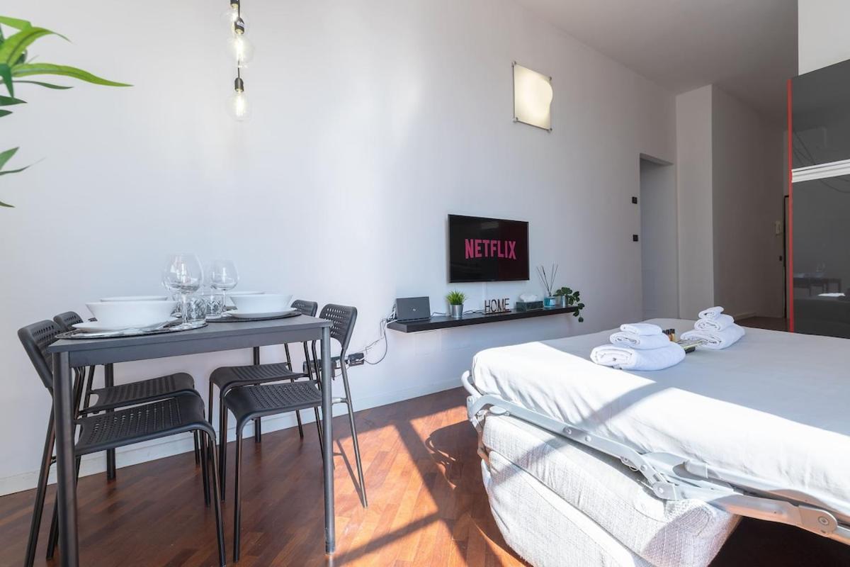 Ale Apartment Castello Imperatore -Parking Disponibile- Prato  Exterior photo